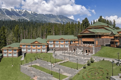 The 10 Best Resorts in Kashmir (With Prices)